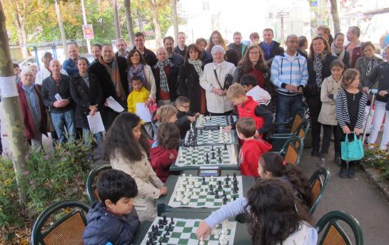 Bois-Colombes : les jeunes joueurs d’échecs veulent retourner à l’école