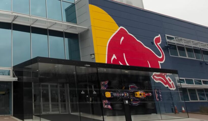 Bruxelles cible ce jeudi 13 novembre Red Bull pour abus de position dominante : enquête ouverte sur des pratiques anticoncurrentielles