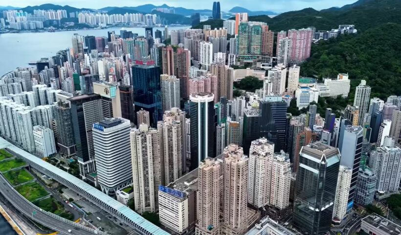 Paris et Hong Kong, champions de l'inaccessibilité à la propriété : un rapport alarmant sur les prix et les revenus ce dimanche 23 novembre 2025