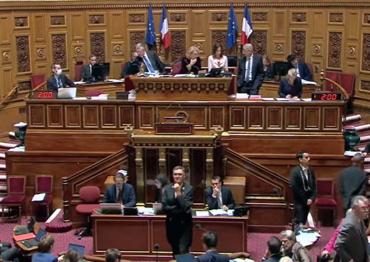 Retraite à 64 ans : le texte controversé relance les tensions politiques, les sénateurs mettent fin à la suspension du report ce mercredi 26 novembre 2025
