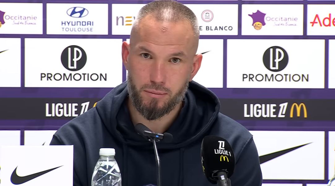 Aron Dönnum, joueur du TFC, suspendu deux matchs pour un geste jugé blessant par la commission de discipline ce mercredi 26 novembre 2025