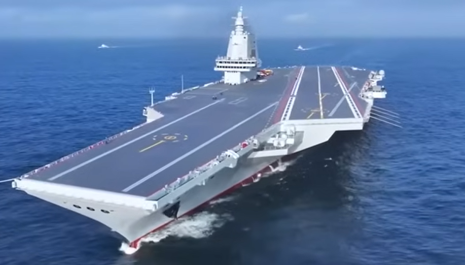 La Chine dévoile son troisième porte-avions, le Fujian : un géant à propulsion conventionnelle et technologie de pointe