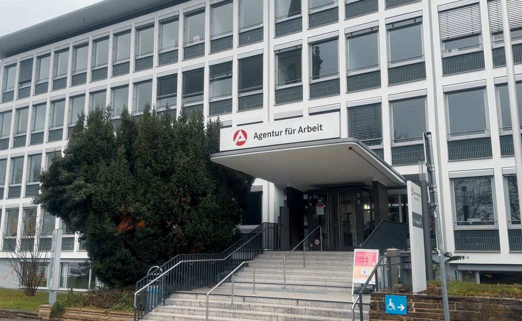 L'effondrement des recettes industrielles en Allemagne : 120 000 emplois perdus en trois ans, dont 50 000 dans l'automobile observé ce mercredi 3 décembre 2025