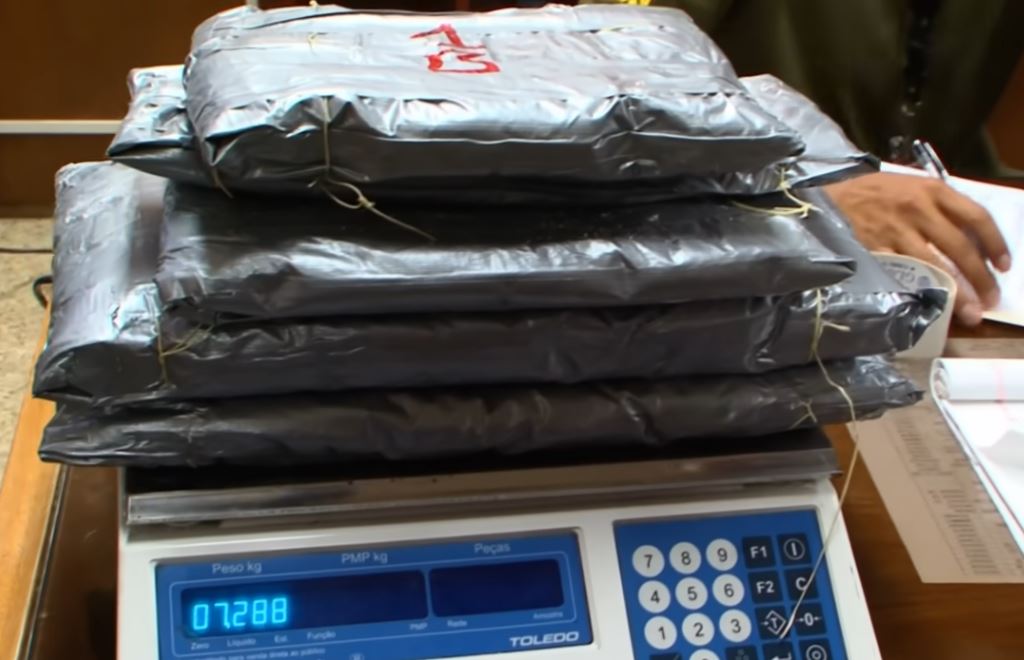 La consommation de cocaïne explose au-delà des classes bourgeoises, contredisant Emmanuel Macron ce lundi 8 décembre 2025