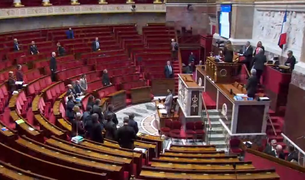 Suspension du report de l'âge légal de la pension : vote décisif des députés à l’Assemblée Nationale ce mardi 16 décembre 2025