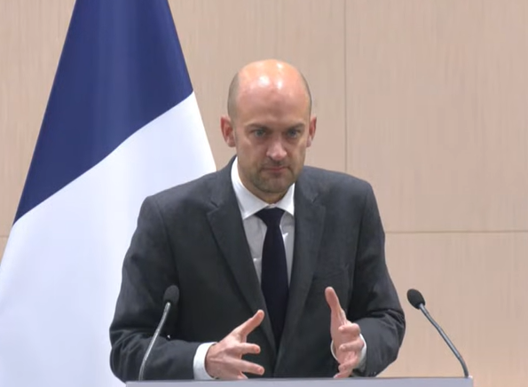 Le ministre des Affaires étrangères, Jean-Noël Barrot, auditionne trois candidats pour succéder à Jack Lang à l'Institut du monde arabe après sa démission liée à l'affaire Epstein ce lundi 16 février 2026