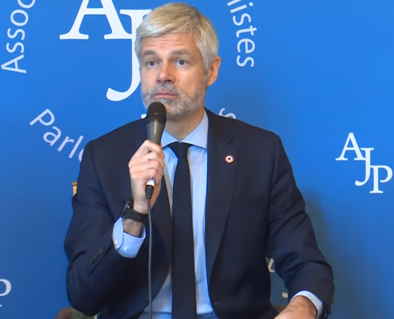 Surplus fiscaux : Laurent Wauquiez appelle à une baisse de taxes pour les automobilistes ce mercredi 1er avril 2026