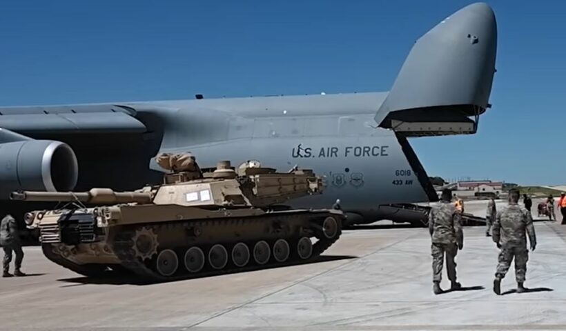 Plus de 525 cargaisons d'équipements militaires français expédiées vers Israël entre octobre 2023 et mars 2026, selon un rapport d'Urgence Palestine ce lundi 06 avril 2026