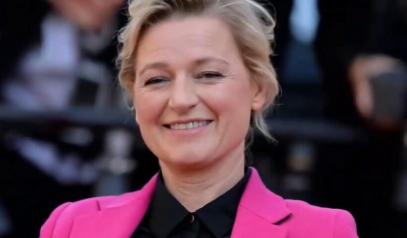 Gros chamboulement à France Télévisions : l'animatrice de "C à vous", Anne-Élisabeth Lemoine, pourrait prendre les rênes de Télématin à la rentrée de septembre 2026