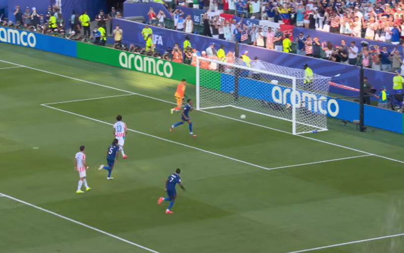 Les quarts de finale de la Coupe du Monde 2026 prennent forme : la France affrontera le Maroc après sa victoire sur le Paraguay ce samedi 04 juillet 2026, alors que le Brésil et la Norvège s'affrontent pour une place décisive