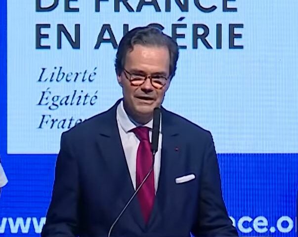 Visas algériens : la droite et l'extrême droite s'opposent au retour à la normale, selon Stephane ROMATET, ambassadeur de France à Alger ce mardi 28 juillet 2026