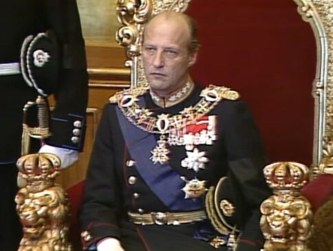 Le roi de Norvège Harald V à son accession au trône le 17 janvier 1991