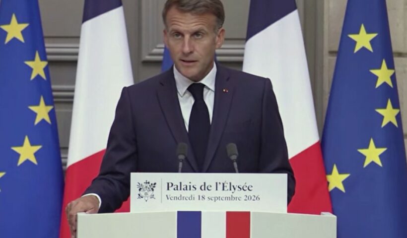 L'agressivité russe et les menaces en Europe évoluent, alerte Emmanuel Macron lors d'une réunion à l'Élysée ce lundi 21 septembre 2026