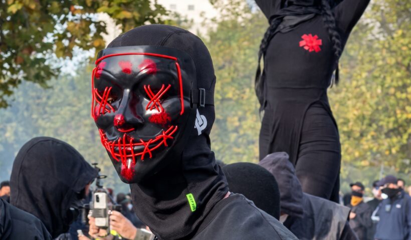 Manifestations massives pour le pouvoir d’achat : près de 1 000 interpellations et des heurts à Paris, Marseille et Strasbourg ce samedi 24 octobre 2026